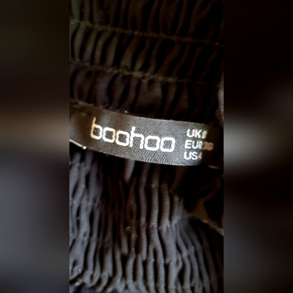 Boohoo Black Sheer Long  Sleeve Smocked Cuff &  Mock Neck Blouse Size 8 - Picture 9 of 9